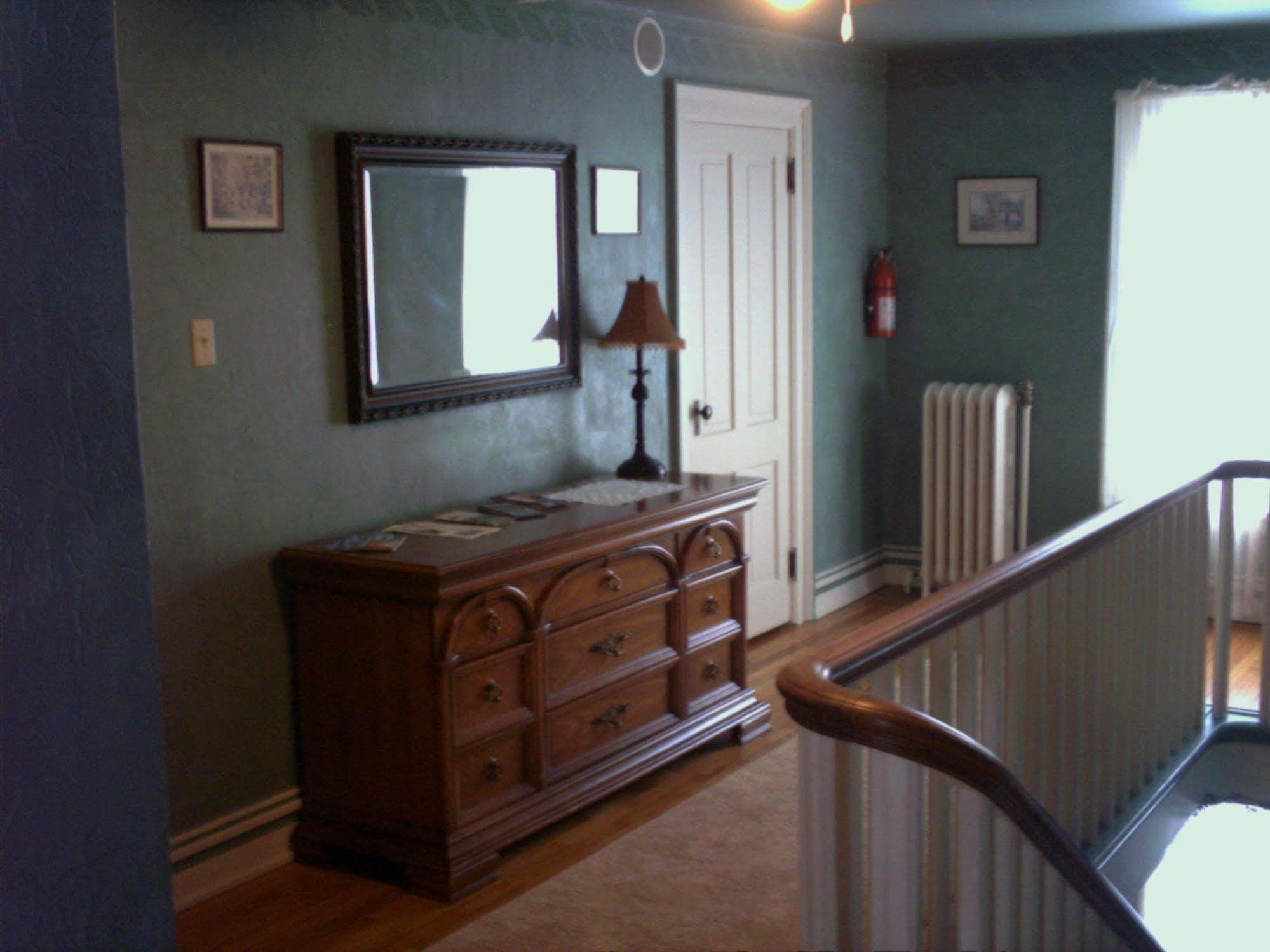 Four Creeks Bed & Breakfast Girard Стая снимка